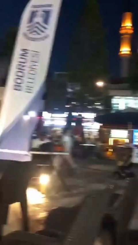 1 Temmuz’da kapılarını açan ve ilk günlerinden itibaren yoğun bir ilgiyle karşılanan YAYDER Bodrum Kitap ve Edebiyat Fuarı, okurları, yazarları ve yayınevlerini aynı meydanda buluşturmaya devam ediyor!